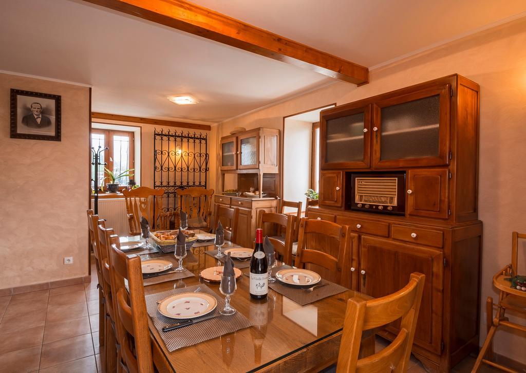 Le Carnival Bed and Breakfast Laval  Eksteriør billede